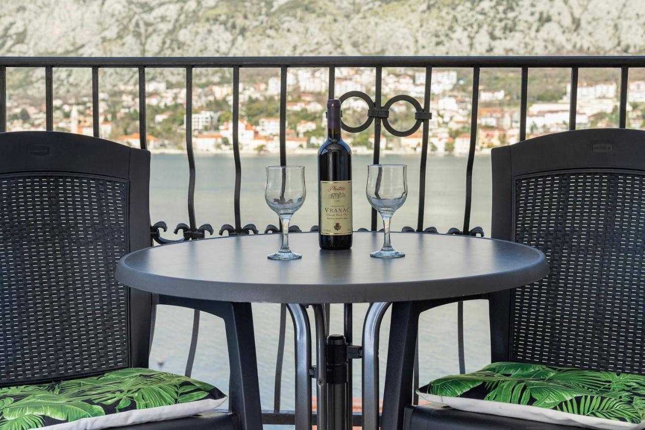 Apartments Vukovic Kotor Luaran gambar