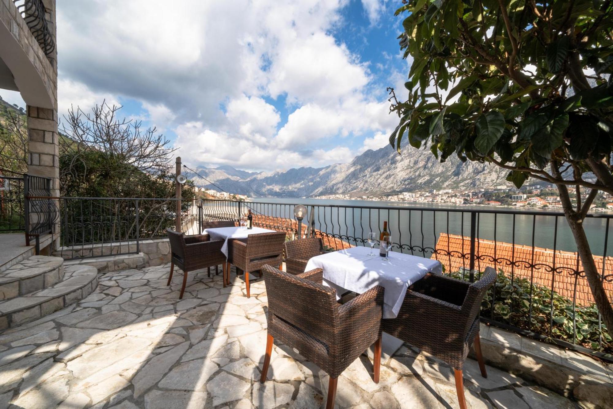 Apartments Vukovic Kotor Luaran gambar