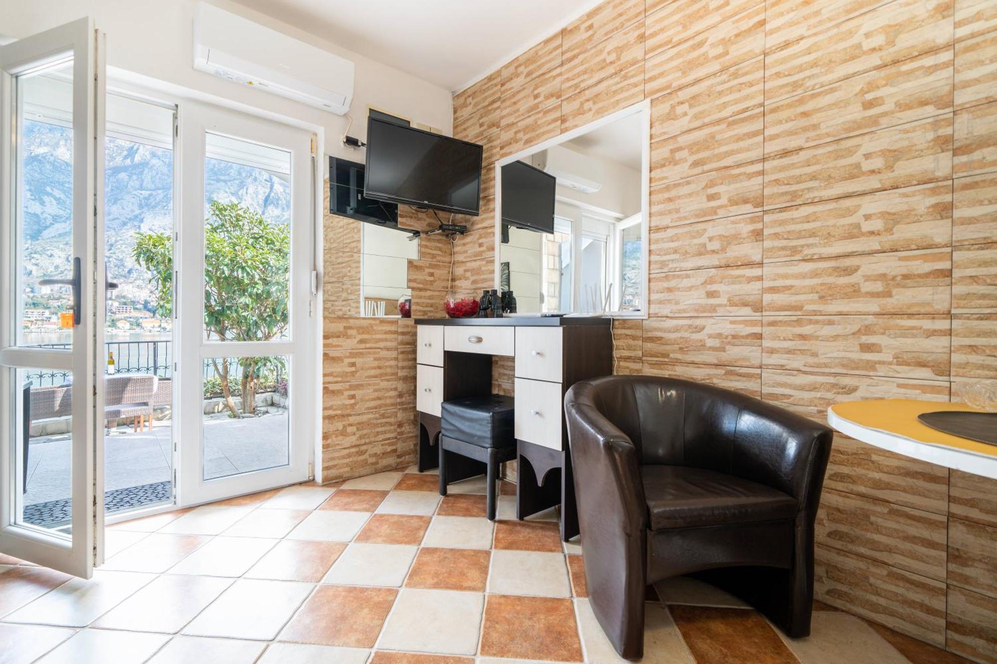 Apartments Vukovic Kotor Luaran gambar